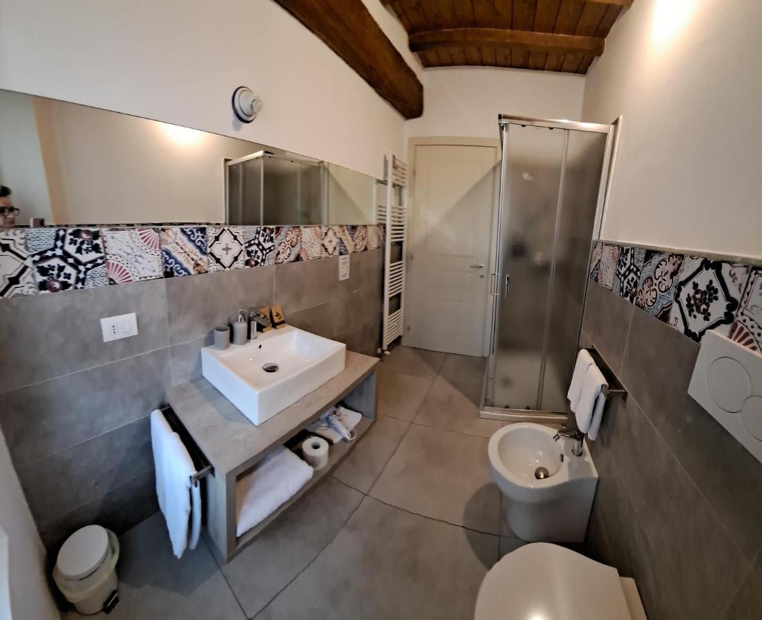 La Locanda Nel Frutteto Bed & Breakfast Rovereto sulla Secchia ภายนอก รูปภาพ